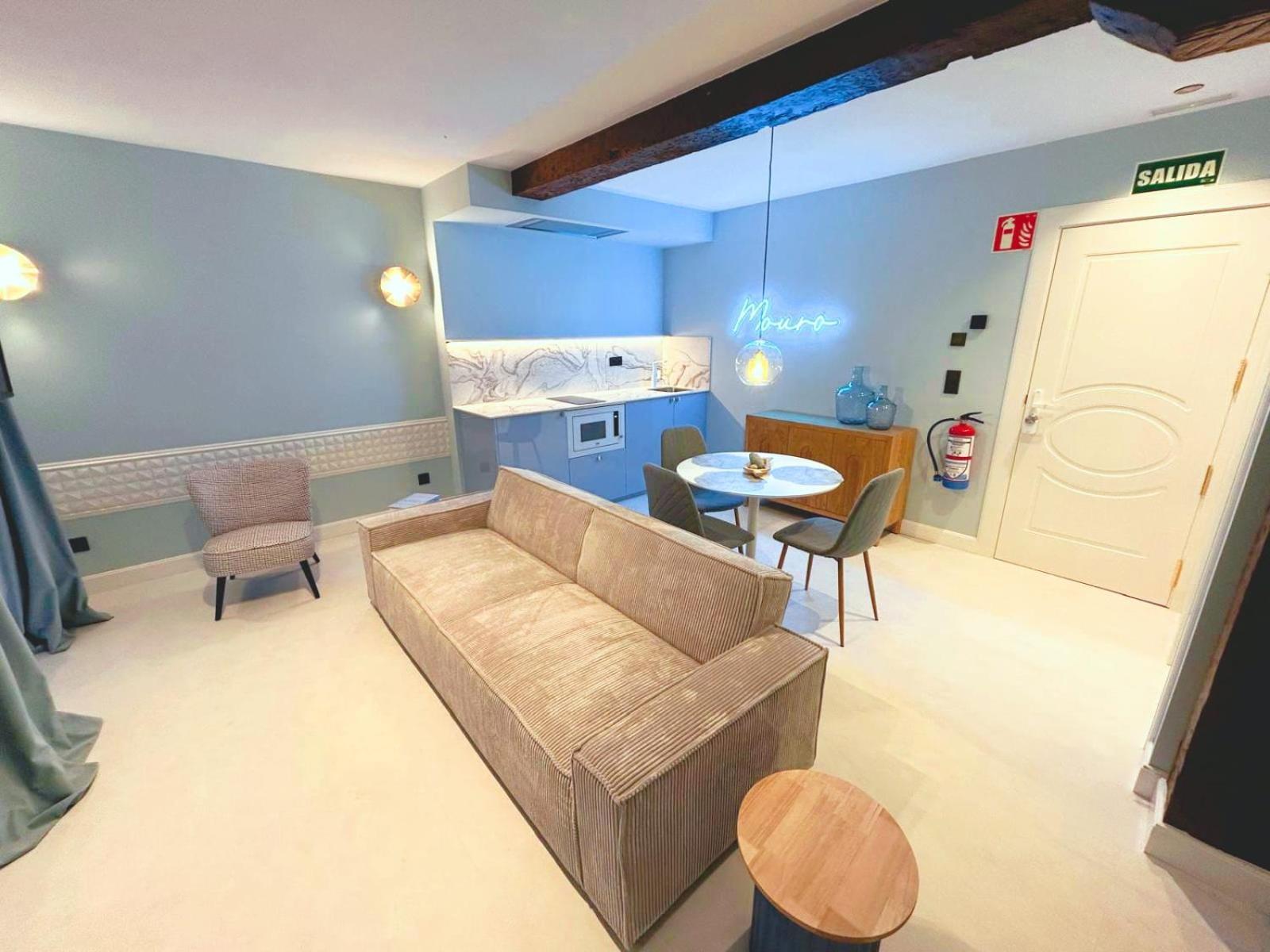 Lemon Suites Santander Bilik gambar