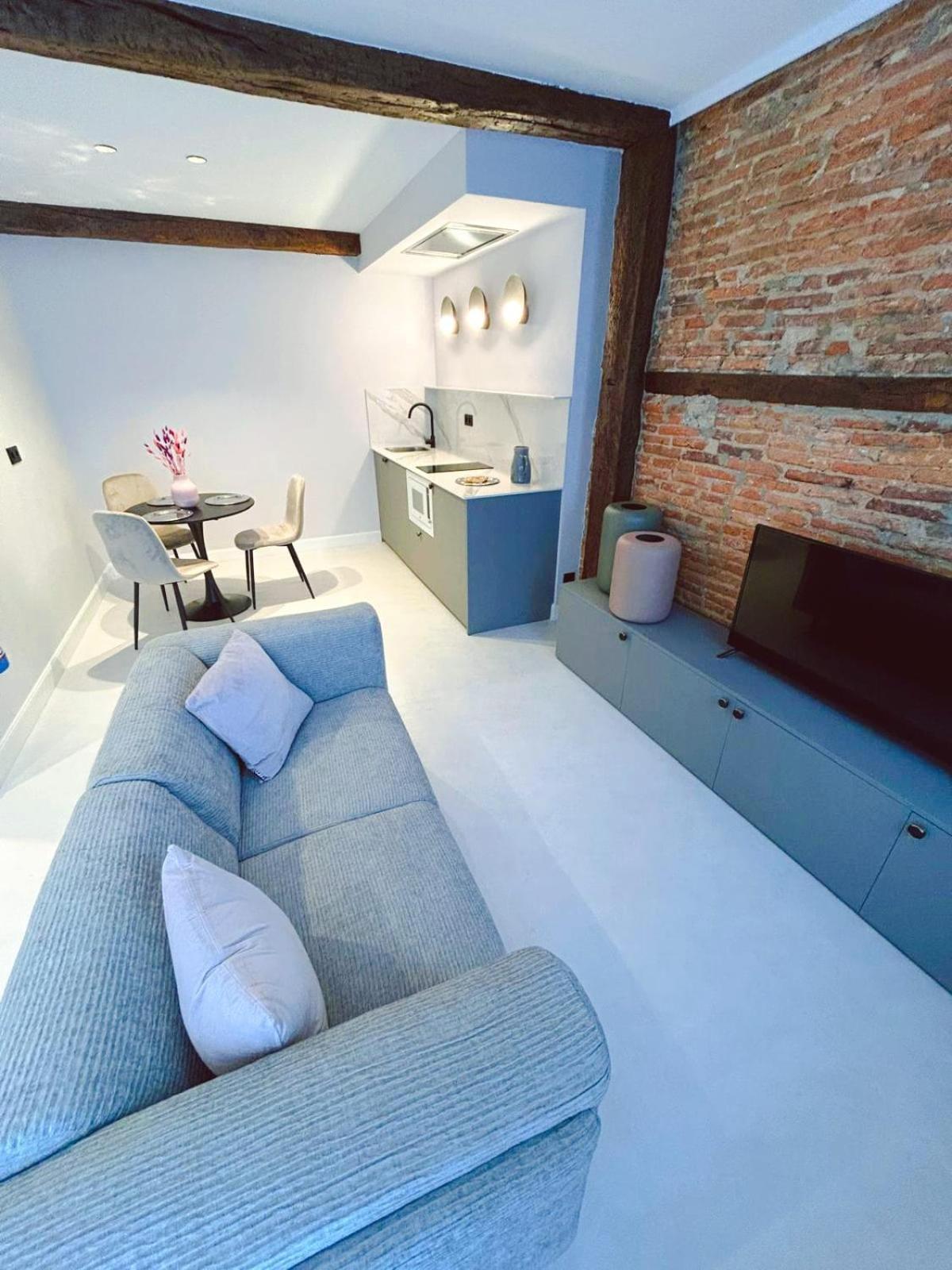 Lemon Suites Santander Bilik gambar